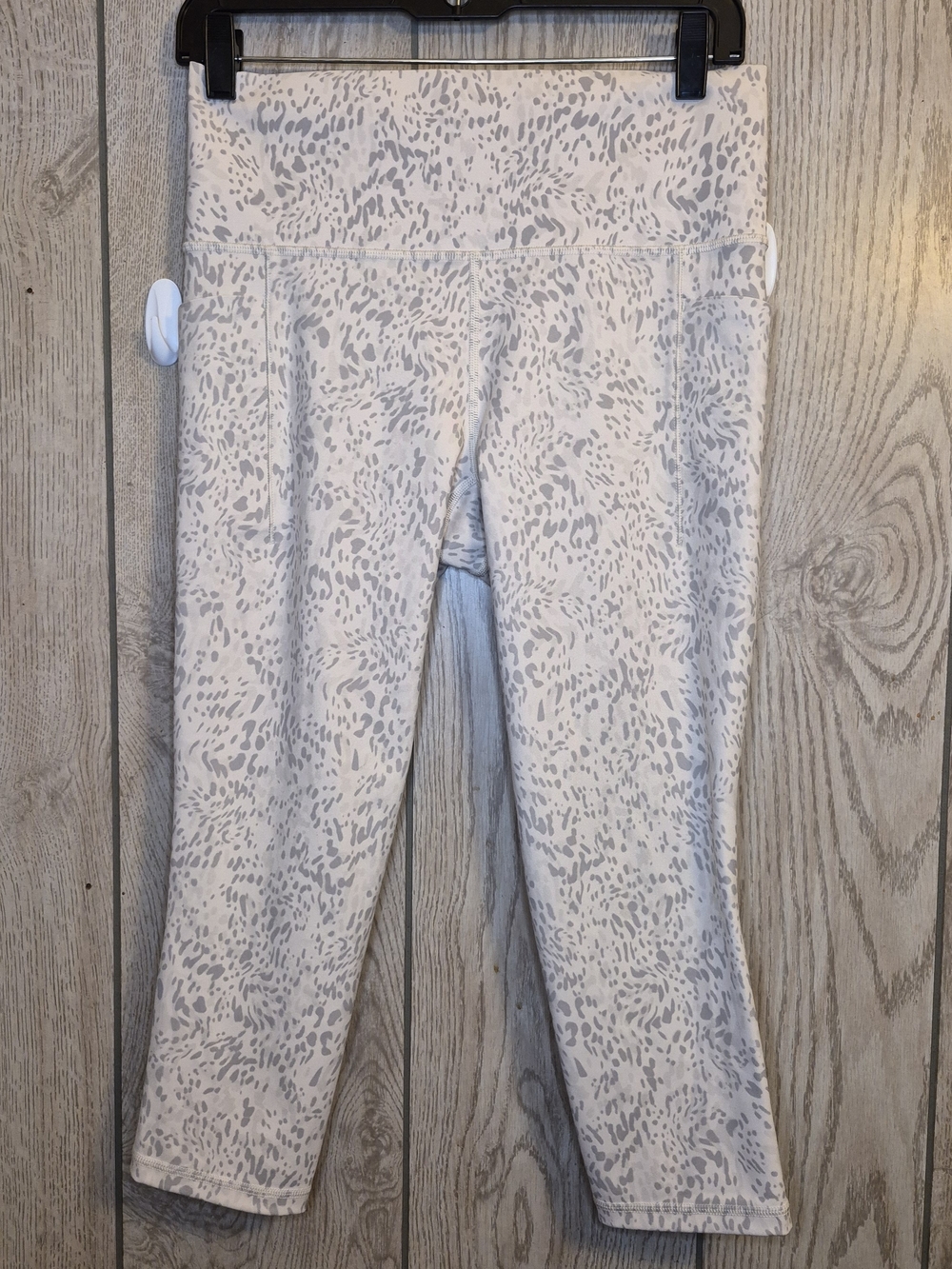 Athleta Cream and Gray Printed Capri Leggings